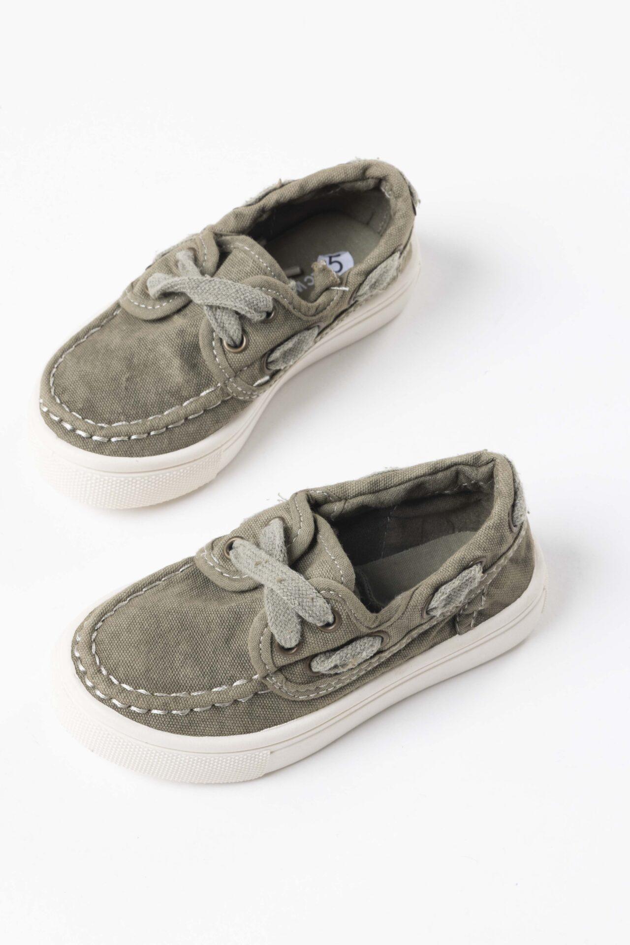Lace-Up Shoes